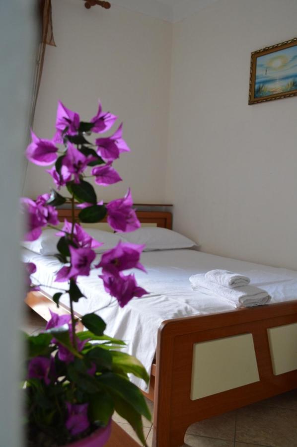 Hotel Ridal Vlorë エクステリア 写真