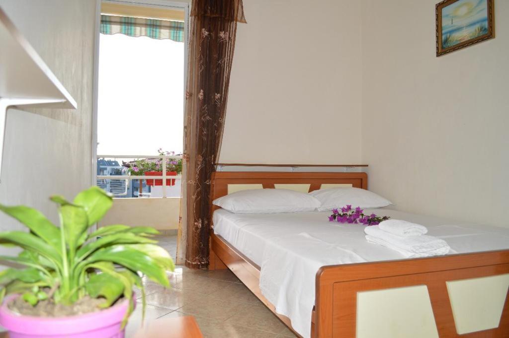 Hotel Ridal Vlorë エクステリア 写真